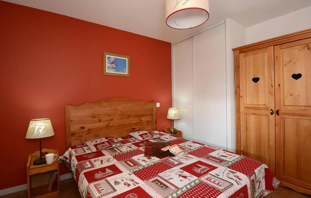 Residence L'Ours Blanc Venosc Holiday home